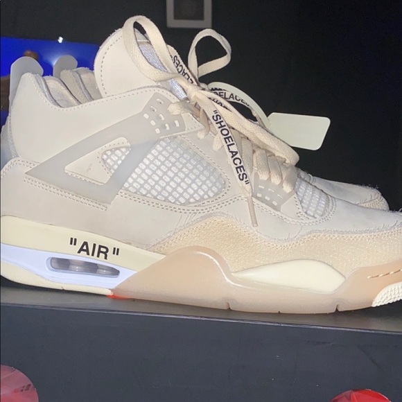 Off white Jordan for sail